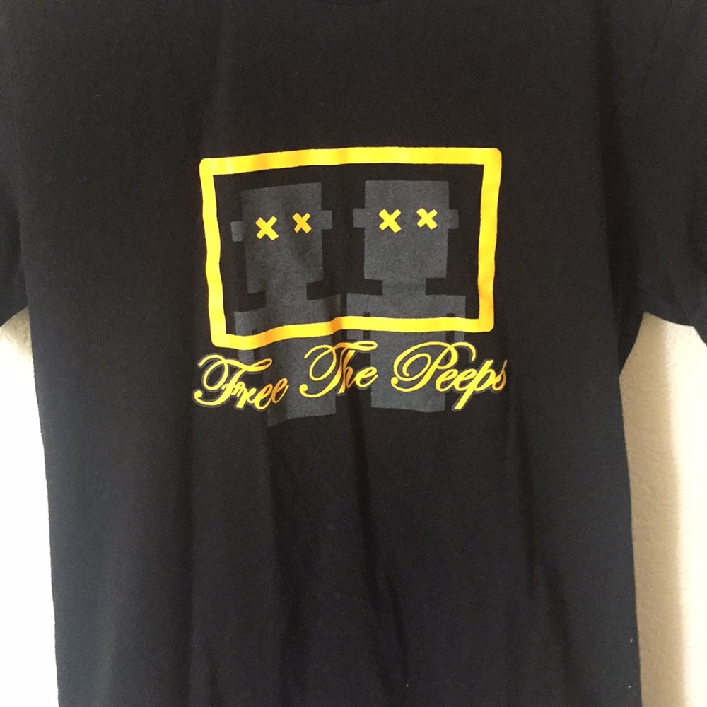 A free the peeps shirt